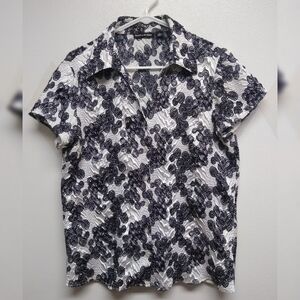 Essentials by Milano black & white blouse size L